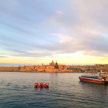 Ferries Sliema